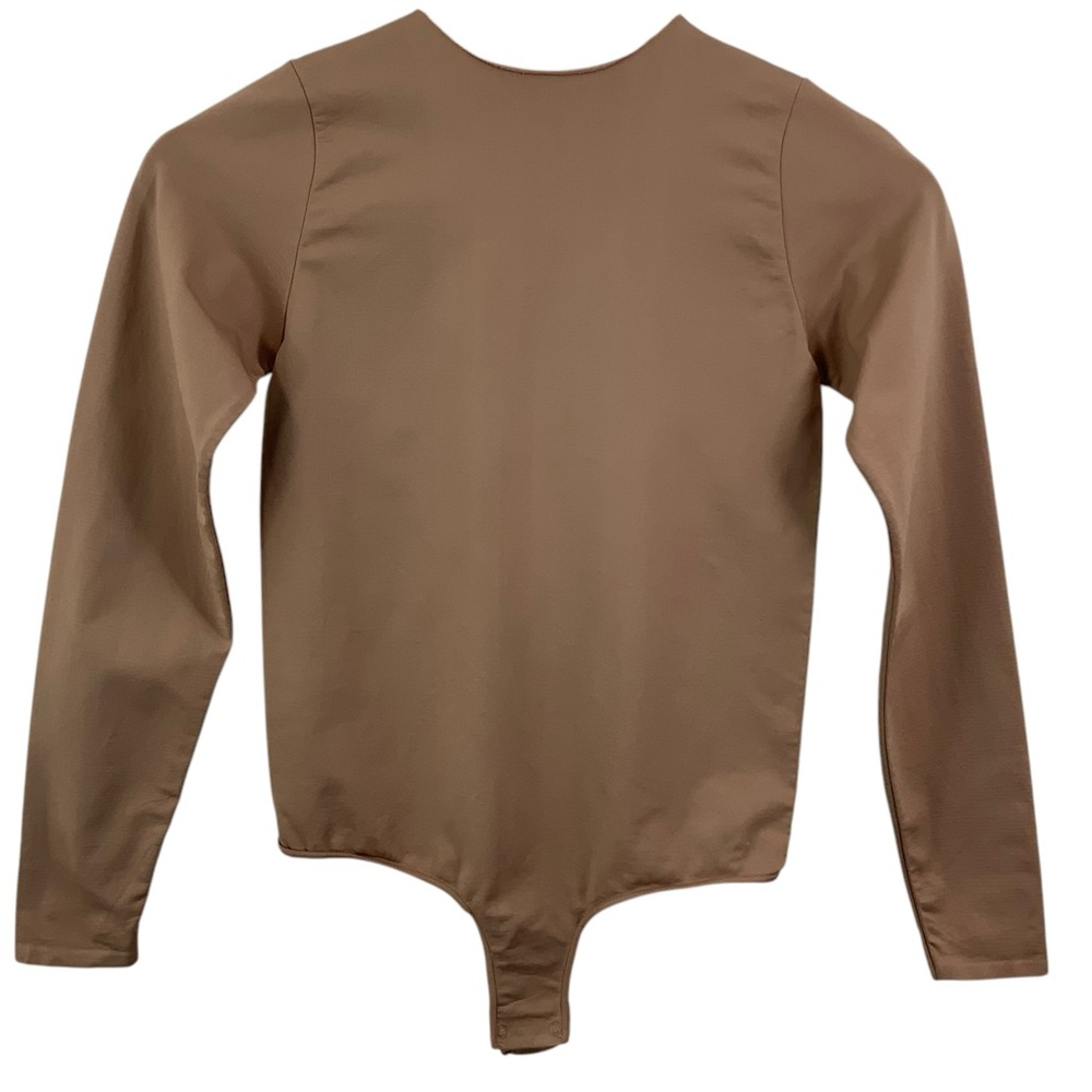 SKIMS Tan Long Sleeve Bodysuit Nude Size Large / XL Raw Hem Neck H23